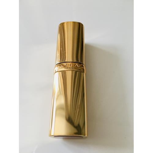 L'Oreal Paris Color Riche (Szminka do ust) - opinie | zdjęcie do recenzji od 2e9182b55bdf0a98ff6828ef66cf0b2a4e640980_67070af1f3125 - 1