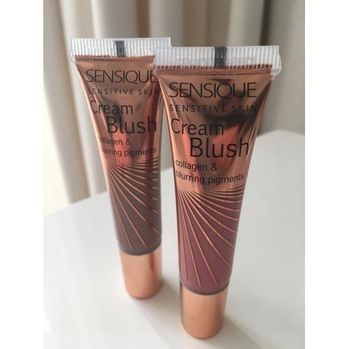 Sensique Cream Blush (Kremowy róż do policzków) - opinie | zdjęcie do recenzji od 2e9182b55bdf0a98ff6828ef66cf0b2a4e640980_67070af1f3125