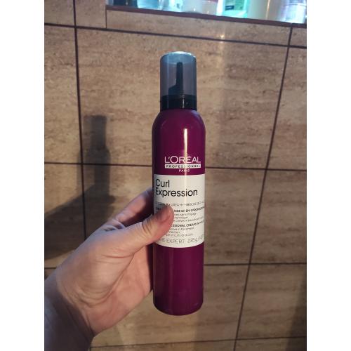 L'Oreal Professionnel Serie Expert, Curl Expression, Cream-in-mousse (Pianka 10w1 do włosów kręconych) - opinie | zdjęcie do recenzji od leniszcze