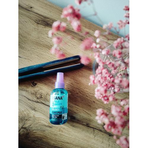 Isana Style 2 Create, Volume Heat Spray (Spray termoaktywny do stylizacji włosów z efektem zwiększenia objętości) - opinie | zdjęcie do recenzji od eliza461