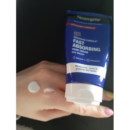 Neutrogena Formuła Norweska, Fast Absorbing Hand Cream (Szybko wchłaniający się krem do rąk o lekkiej konsystencji (nowa formuła)) - opinie | zdjęcie do recenzji od Domi1220 - 1
