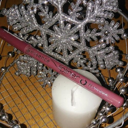 Essence Lipliner (Konturówka do ust) - opinie | zdjęcie do recenzji od Agafii - 1
