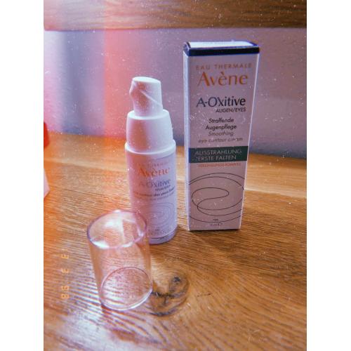 Eau Thermale Avène A-Oxitive Yeux, Soin Contour des Yeux Lissant (Krem zmiękczający kontur oczu) - opinie | zdjęcie do recenzji od Rumcykiewicz