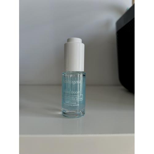Neutrogena Hydro Boost, Hyaluronic Acid Concentrated Serum (Skoncentrowane serum z kwasem hialuronowym) - opinie | zdjęcie do recenzji od JustynaWW99 - 1