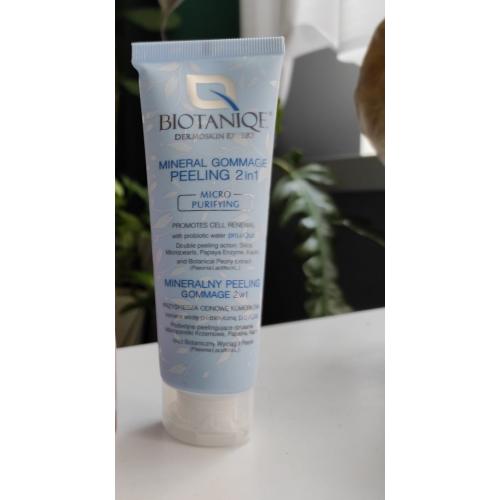 Biotaniqe Micro Purifying, Mineralny peeling gommage 2 w 1 - opinie | zdjęcie do recenzji od leniszcze