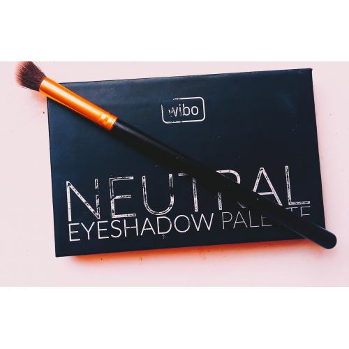 Wibo Neutral Eyeshadow Palette, Paleta 15 cieni do powiek - opinie | zdjęcie do recenzji od CherryLaddy