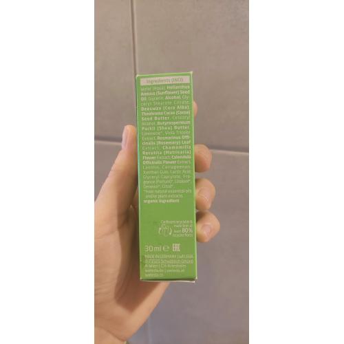 Weleda Skin Food Light (Krem natychmiastowo i silnie nawilżający skórę) - opinie | zdjęcie do recenzji od Malgos_es - 4