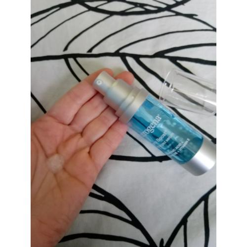 Neutrogena Hydro Boost, Capsule in Serum (Nawadniający booster serum do twarzy) - opinie | zdjęcie do recenzji od Owocowysad - 2