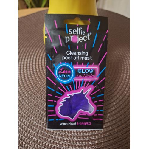 Selfie Project Love Neon, Oczyszczająca maseczka pell-off `Glow in Violet` - opinie | zdjęcie do recenzji od Narcyz90