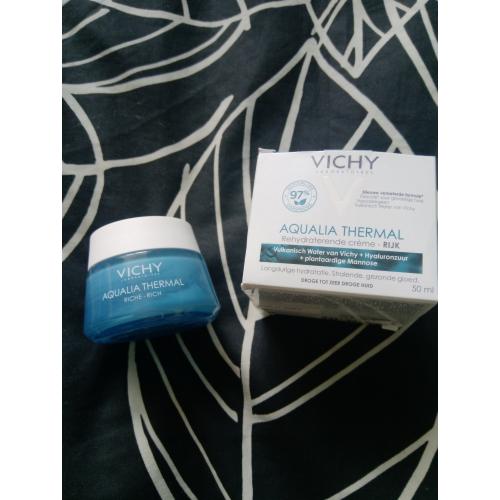 Vichy Aqualia Thermal, Creme Rehydratante Riche (Krem nawilżający o bogatej konsystencji do skóry suchej) - opinie | zdjęcie do recenzji od Owocowysad - 5
