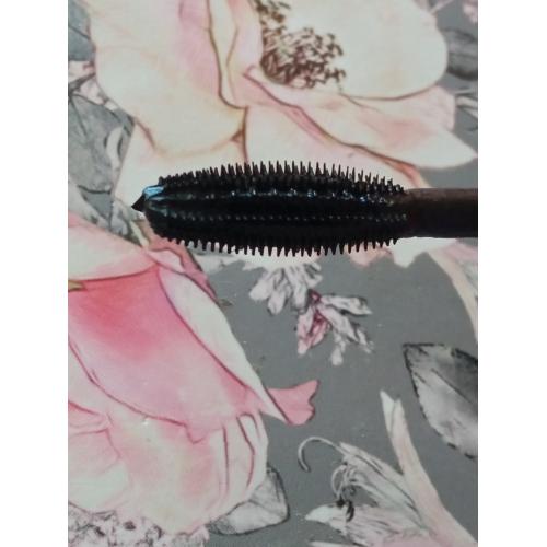 L'Oreal Paris Bambi Eye False Lash (Wydłużająco-podkręcający tusz do rzęs) - opinie | zdjęcie do recenzji od KardiaM - 3