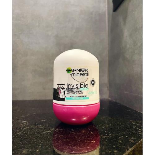 Garnier Mineral Deodorant, Invisible 48h Anti - Marks Roll - On (Antyperspirant przeciw plamom w kulce (nowa wersja)) - opinie | zdjęcie do recenzji od Myszamouse