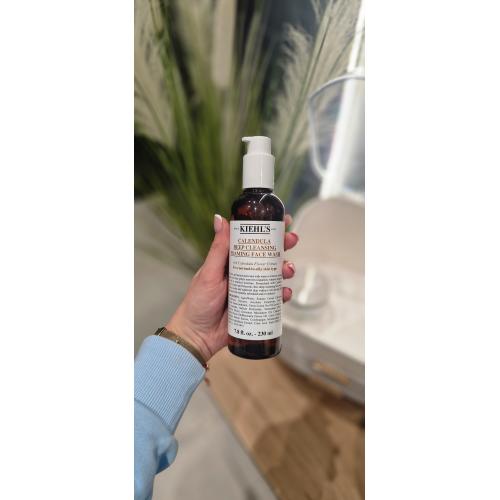 Kiehl's Calendula Deep Cleansing Foaming Face Wash (Nagietkowy głęboko oczyszczający żel do mycia twarzy) - opinie | zdjęcie do recenzji od Kar_sz