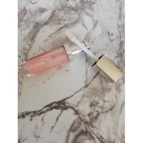 Catrice Volumizing Lip Booster (Błyszczyk powiększający usta) - opinie | zdjęcie do recenzji od Justyna_moja_pielegnacja - 2