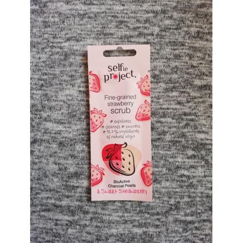 Selfie Project Drobnoziarnisty peeling do twarzy truskawkowy - opinie | zdjęcie do recenzji od Justyna_moja_pielegnacja - 1