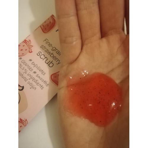Selfie Project Drobnoziarnisty peeling do twarzy truskawkowy - opinie | zdjęcie do recenzji od Justyna_moja_pielegnacja - 2