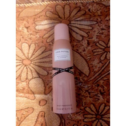 So...? Fragrance Miss So...? Love Potion Body Fragrance (Perfumowany dezodorant do ciała dla kobiet) - opinie | zdjęcie do recenzji od Rossi95