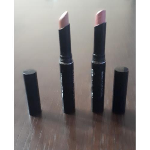 Avon Beauty, Lip Stylo (Szminka `Usta w kolorze`) - opinie | zdjęcie do recenzji od Magnolia001 - 1