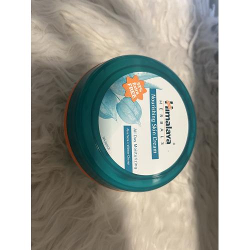 Himalaya Herbals Nourishing Skin Cream (Odżywczy krem do twarzy) - opinie | zdjęcie do recenzji od Wika_a