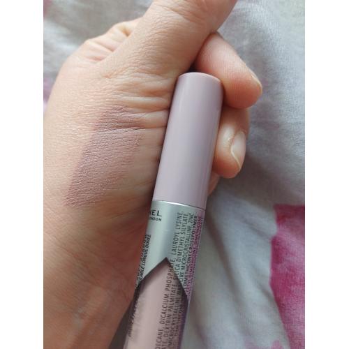 Rimmel Wonder'Cloud All-day-wear Soft Shadow (Matowy cień do powiek w płynie) - opinie | zdjęcie do recenzji od KIN0183 - 2