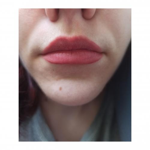 Lovely K'Lips, Matte Liquid Lipstick & Lip Liner, Lip Kit (Zestaw do wykonywania makijażu ust (matowa pomadka i kredka)) - opinie | zdjęcie do recenzji od Alezwieje - 2