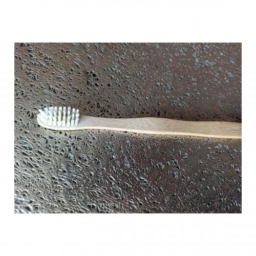 Dentalux Bamboo Brush Medium (Bambusowa szczoteczka do mycia zębów) - opinie | zdjęcie do recenzji od Alezwieje - 1