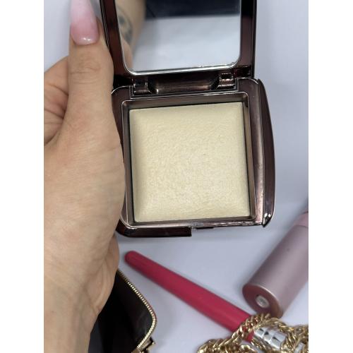 Hourglass Ambient Lighting Powder (Puder rozświetlający) - opinie | zdjęcie do recenzji od urodovvo - 3