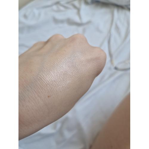 RMS Beauty Living Luminizer Glow Quad Mini, Highlighter Palette (Paletka rozświetlaczy do twarzy) - opinie | zdjęcie do recenzji od Ventrees
