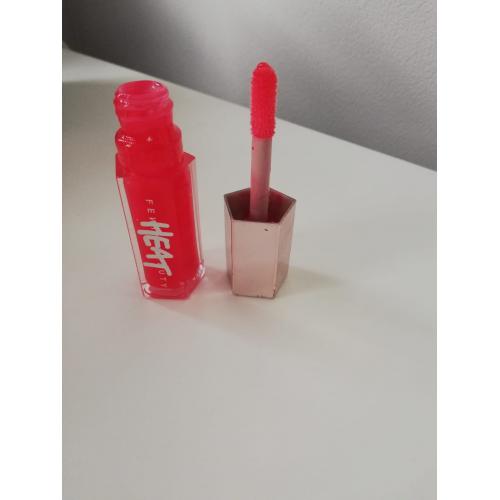 Fenty Beauty by Rihanna Gloss Bomb Heat (Błyszczyk powiększający usta) - opinie | zdjęcie do recenzji od Justyna_moja_pielegnacja