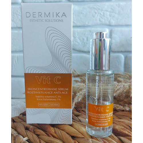Dermika Esthetic Solutions, Vit C, Skoncentrowane serum rozświetlające anti-age na dzień i na noc - opinie | zdjęcie do recenzji od mloOodaZg