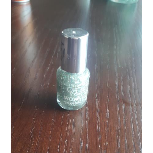 Golden Rose Wow Nail Lacquer Glitter (Brokatowy lakier do paznokci) - opinie | zdjęcie do recenzji od Magnolia001