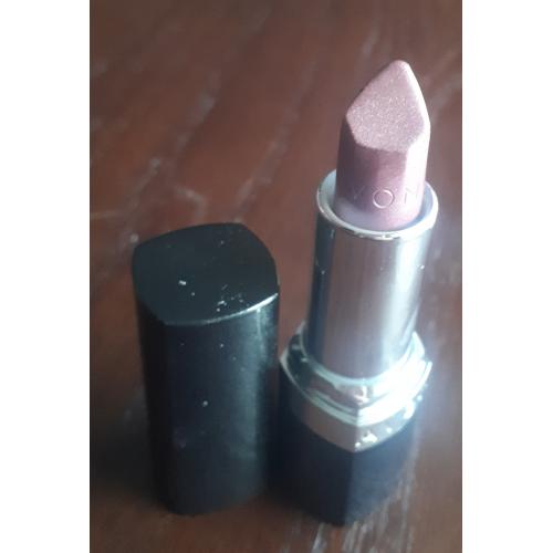 Avon True Colour, Ultralśniąca szminka - opinie | zdjęcie do recenzji od Magnolia001 - 1