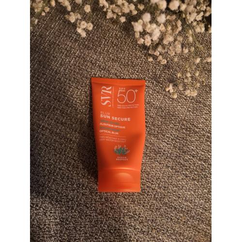 SVR Sun Secure Blur Mousse Cream SPF 50 (Krem w piance optycznie ujednolicający koloryt skóry) - opinie | zdjęcie do recenzji od MonikaCz89