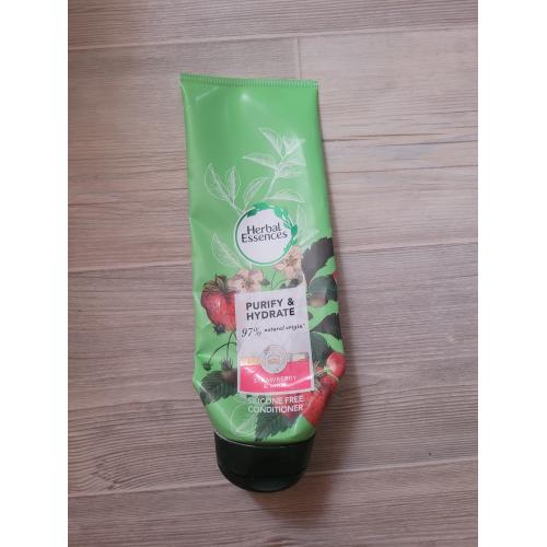 Herbal Essences Purify & Hydrate, Strawberry & Mint, Silocone-Free Conditioner (Odżywka do włosów bez silikonów) - opinie | zdjęcie do recenzji od AnnBelle28
