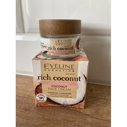 Eveline Cosmetics Rich Coconut, Ultra-odżywczy kokosowy krem do twarzy - opinie | zdjęcie do recenzji od DomFra