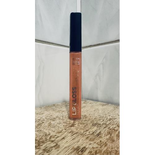 Avon Ultra Colour Lip Gloss Nourishing Shine (Ultralśniący błyszczyk do ust) - opinie | zdjęcie do recenzji od ALM007