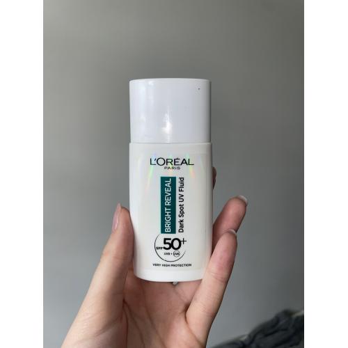L'Oreal Paris Bright Reveal, Redukujący przebarwienia UV Fluid z SPF 50+ - opinie | zdjęcie do recenzji od neigmatic1