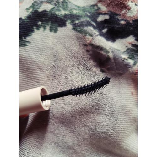 Rose Inc. Ultra-Black Lash Lift Serum Mascara (Wydłużający tusz do rzęs) - opinie | zdjęcie do recenzji od shewild - 2