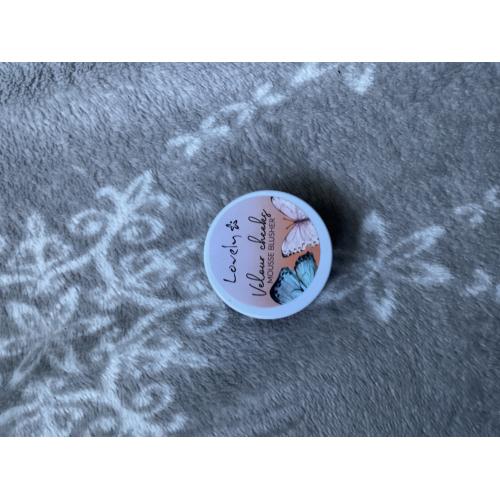 Lovely Is a Butterly, Velour Cheeks Mousse Blusher (Róż w musie) - opinie | zdjęcie do recenzji od kialacm - 1