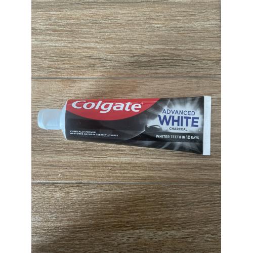 Colgate Advanced White Charcoal, Pasta do zębów - opinie | zdjęcie do recenzji od kama_m1