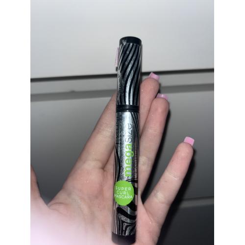 Eveline Cosmetics Mega Size Lashes Mascara (Wydłużająco-podkręcający tusz do rzęs) - opinie | zdjęcie do recenzji od Karolina3302 - 2