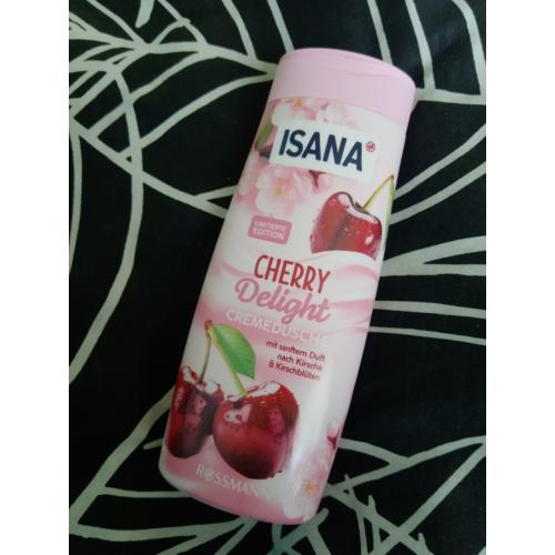 Isana Cherry Delight, Creamy Shower Gel (Kremowy żel pod prysznic) - opinie | zdjęcie do recenzji od Owocowysad - 1