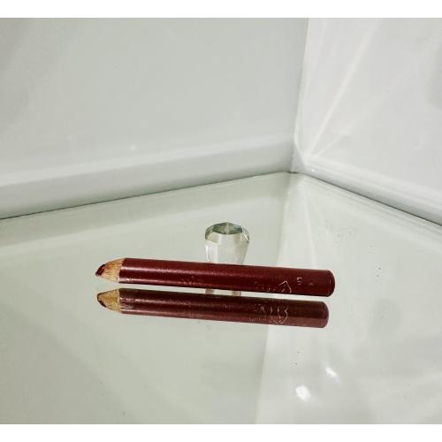 Miss Sporty Fabulous Lip Liner Pencil (Kredka do ust) - opinie | zdjęcie do recenzji od ALM007