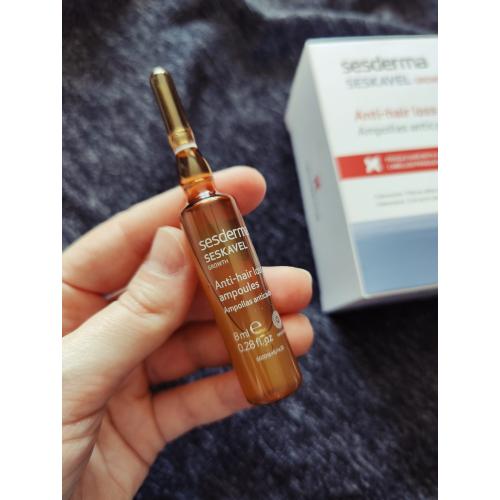 Sesderma Seskavel, Anti-Hair Loss Ampoules (Ampułki przeciw wypadaniu włosów) - opinie | zdjęcie do recenzji od shewild - 2