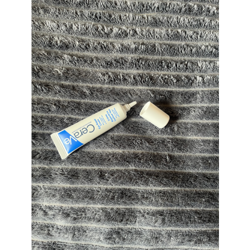 CeraVe Odbudowujący krem pod oczy - opinie | zdjęcie do recenzji od 215ef26c79f46904beba31fb9a4ca14e52aed483_66945877bcf6b - 2