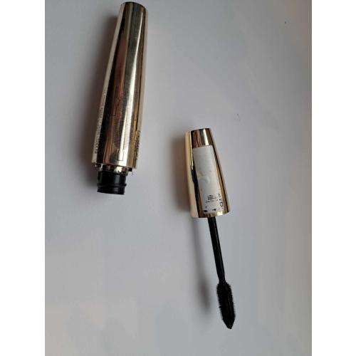 L'Oreal Paris Volume Million Lashes Mascara (Pogrubiający tusz do rzęs) - opinie | zdjęcie do recenzji od Kasia_67 - 1