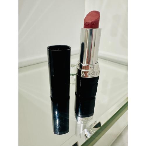 Avon True Color, Matte Lipstick (Matowa szminka do ust) - opinie | zdjęcie do recenzji od ALM007