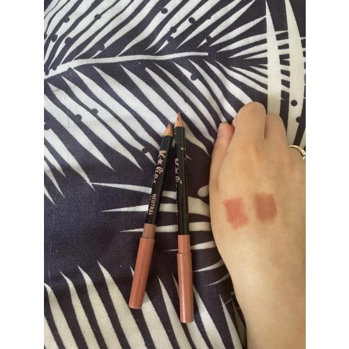 Lovely K'Lips, Matte Liquid Lipstick & Lip Liner, Lip Kit (Zestaw do wykonywania makijażu ust (matowa pomadka i kredka)) - opinie | zdjęcie do recenzji od Gabriela031099 - 1