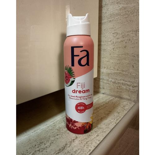 Fa Island Vibes, Fiji Dream, Anti-perspirant Spray (Antyperspirant odświeżający zapachowy w sprayu) - opinie | zdjęcie do recenzji od nilatayo