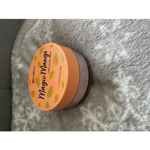 Max & More Magic Mango Go Flawless! Scented Setting Powder (Matujacy puder sypkie o zapachu mango) - opinie | zdjęcie do recenzji od kialacm - 1